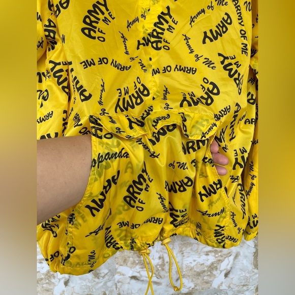 NICOPANDA  yellow windbreaker army of me print, small - Picture 7 of 13